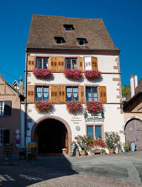 Photo de Maison au 9 Place de la Mairie à Gueberschwihr