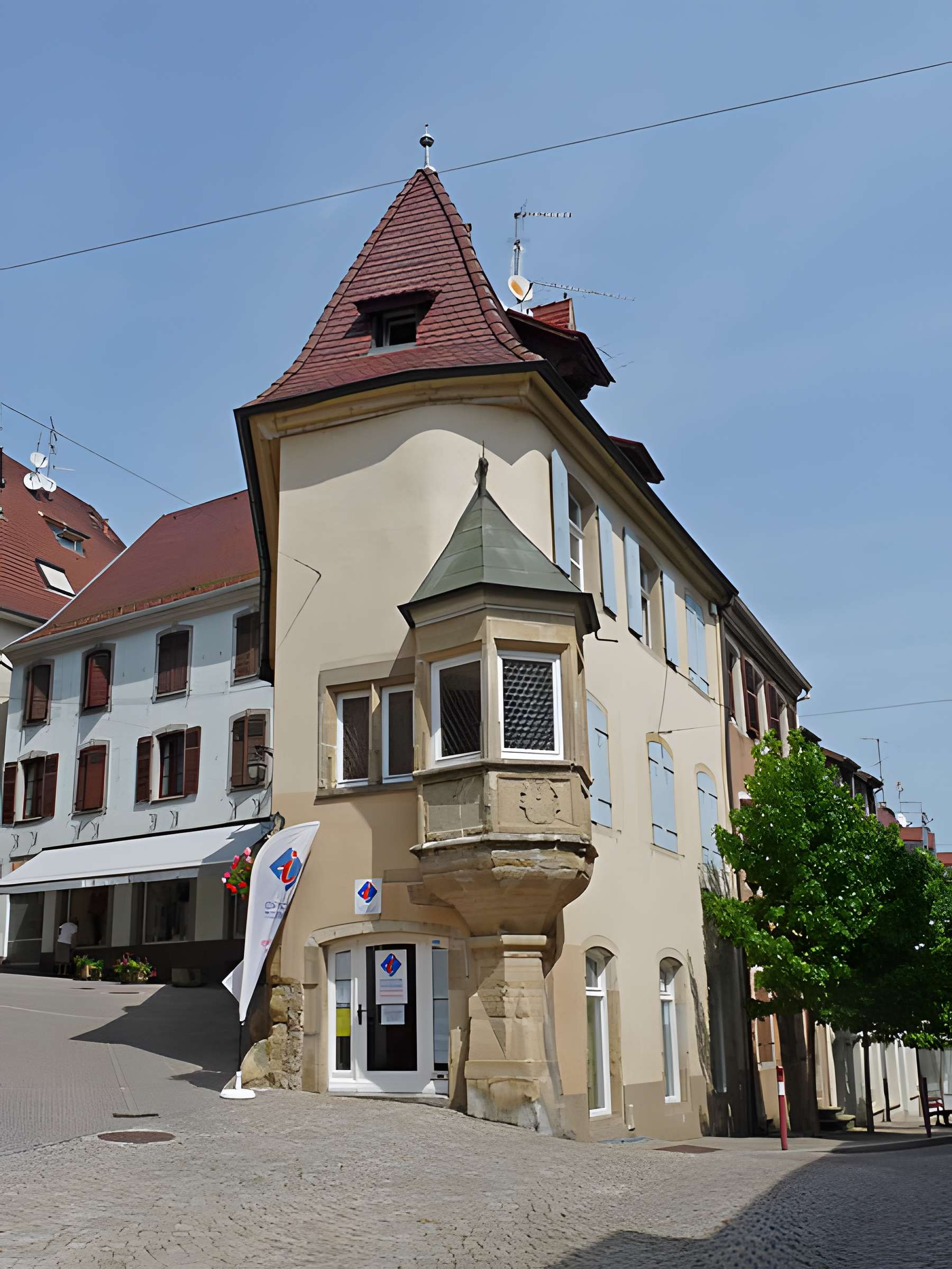 Maison au 9 Rue Hommaire-de-Hell à Altkirch