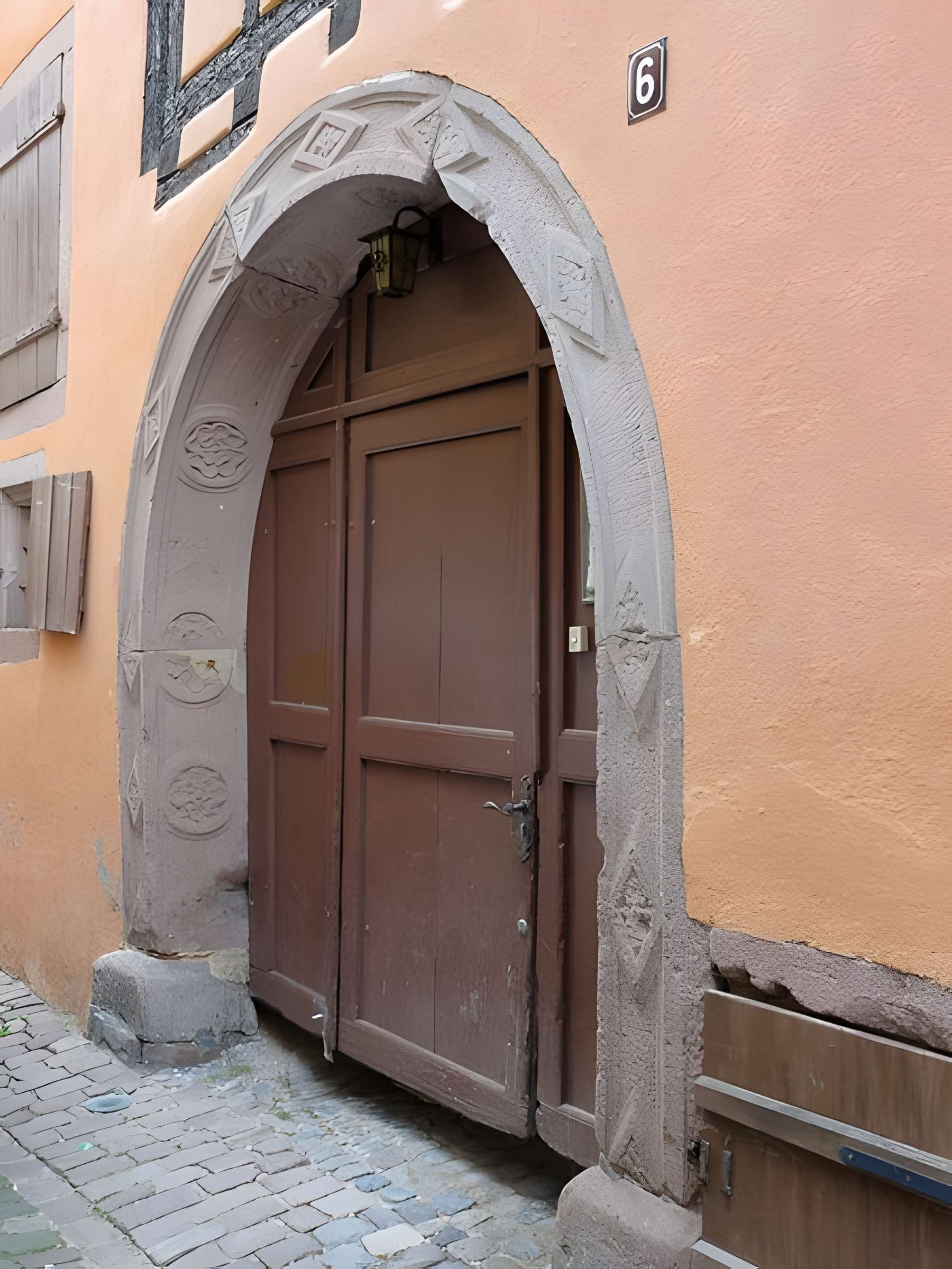 Maison aux 6-8 Rue Saint-Nicolas à Riquewihr