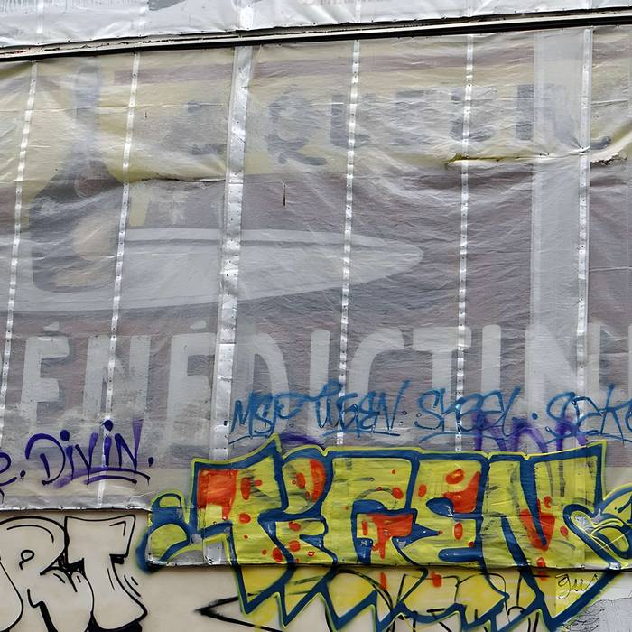 Photo de Immeuble : mur peint