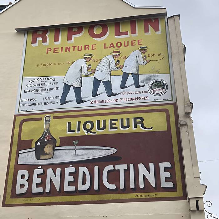 Photo de Immeuble : mur peint