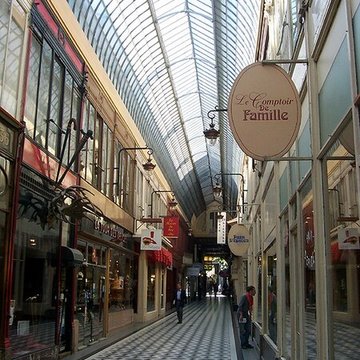 Musée Grévin voir aussi : passage Jouffroy