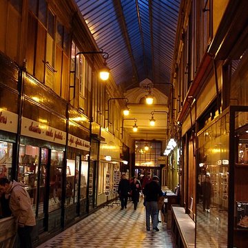 Musée Grévin voir aussi : passage Jouffroy
