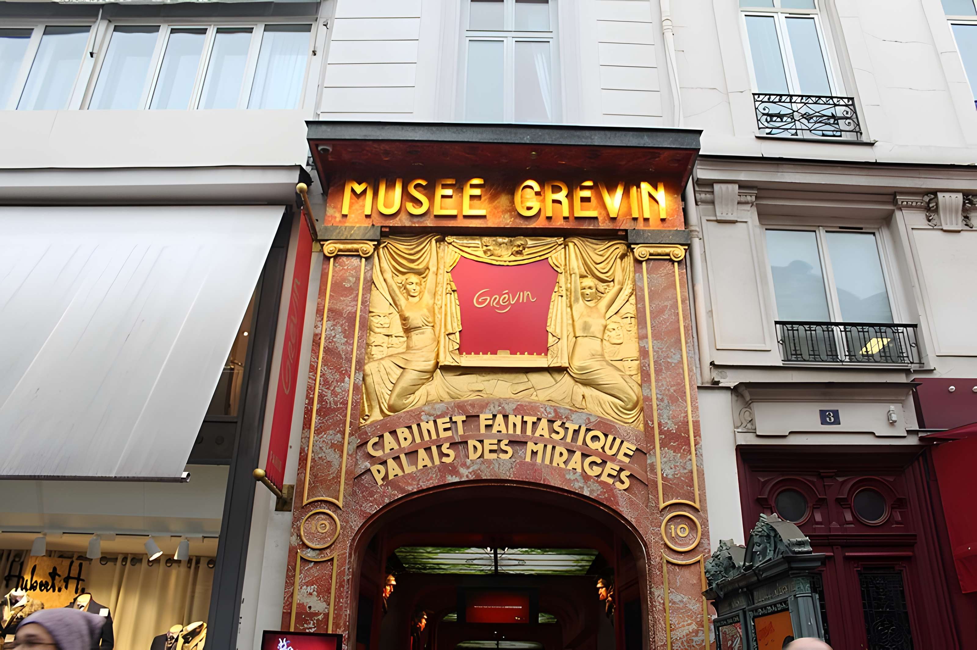 Musée Grévin (voir aussi : passage Jouffroy)