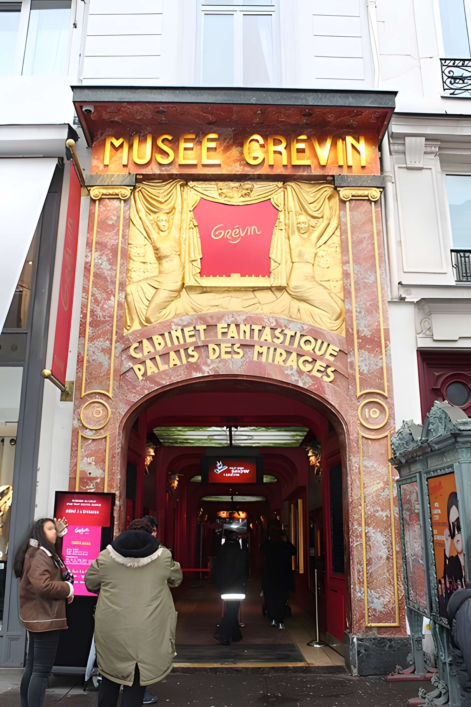 Musée Grévin (voir aussi : passage Jouffroy)