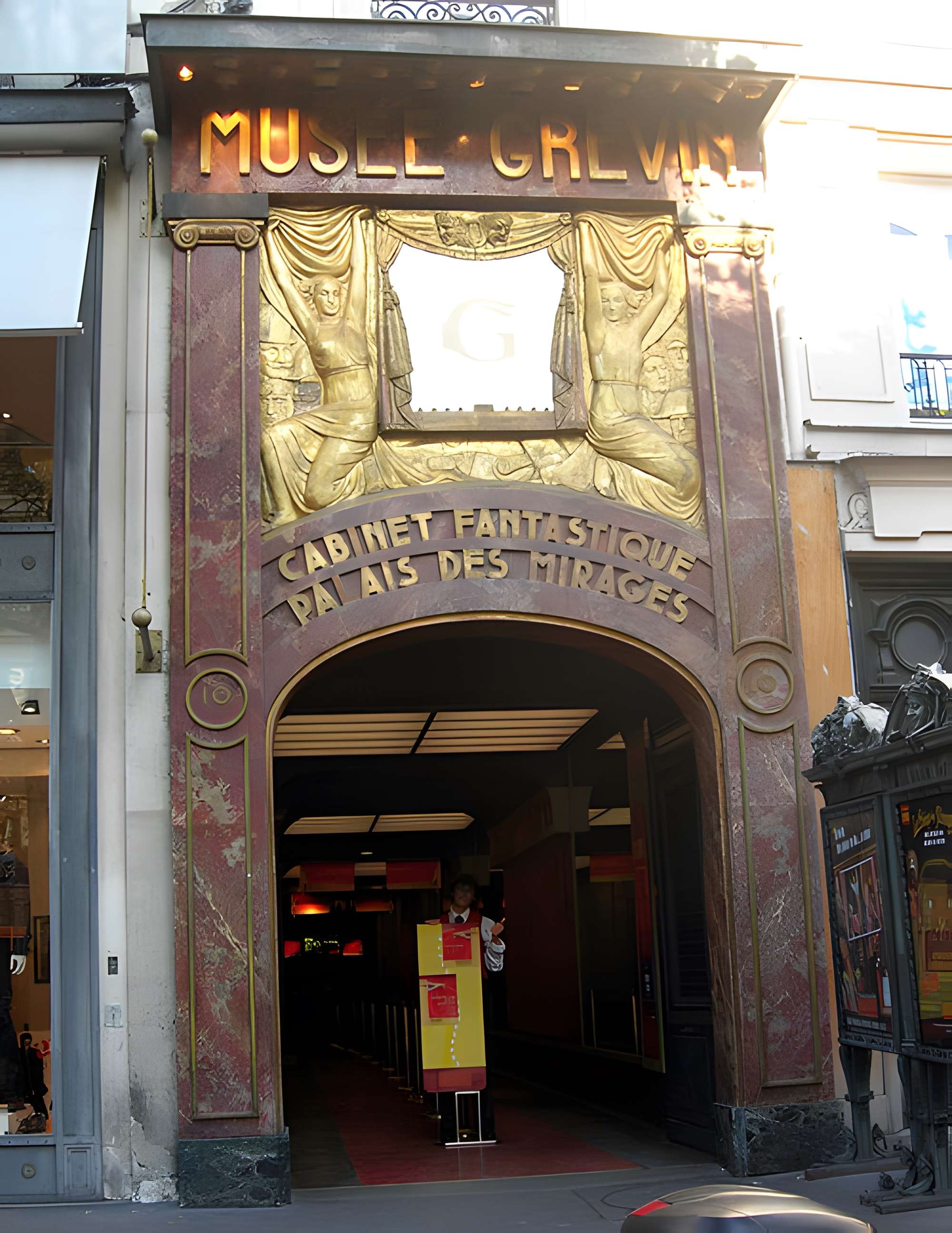 Musée Grévin (voir aussi : passage Jouffroy)
