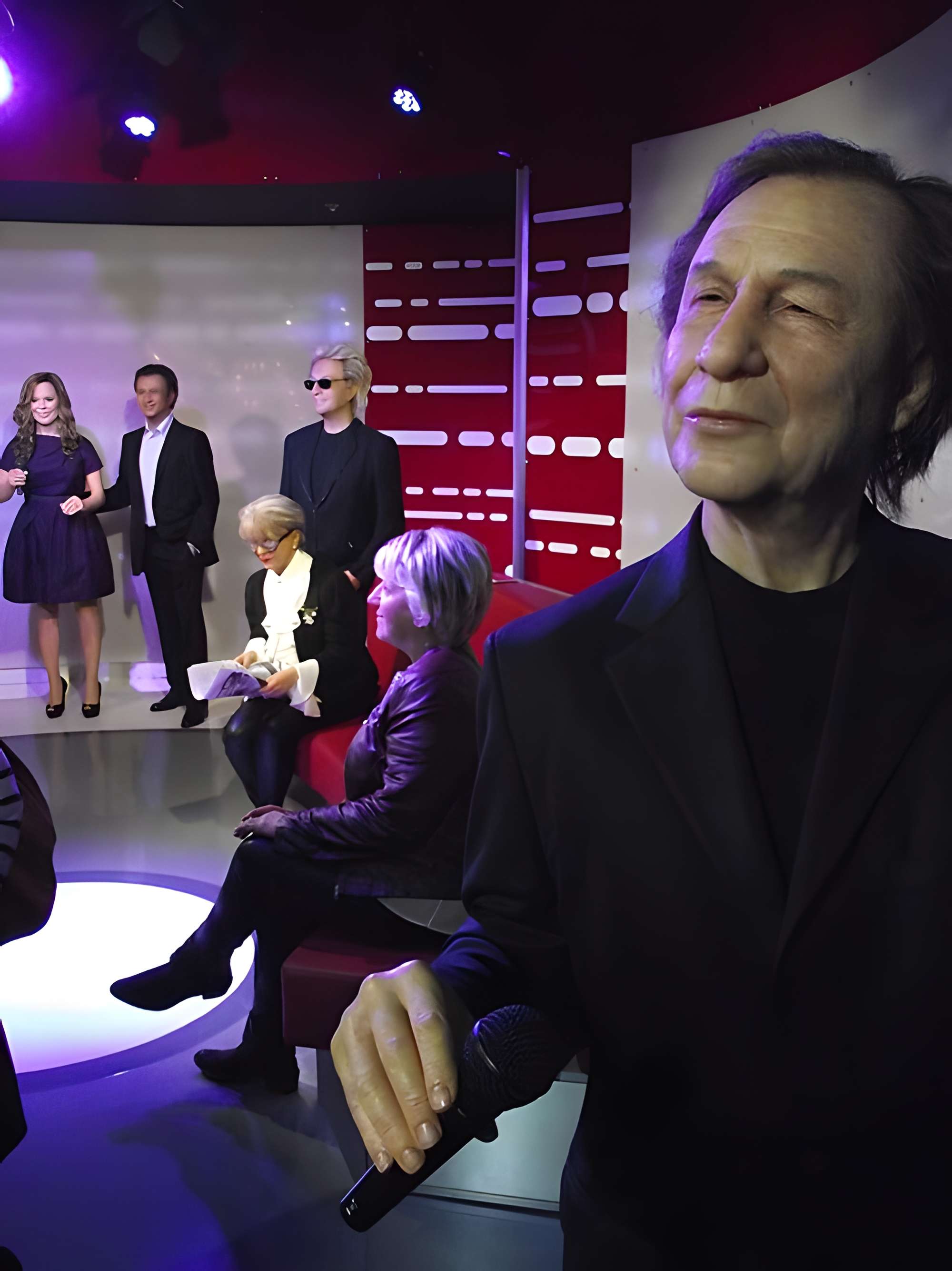 Musée Grévin (voir aussi : passage Jouffroy)