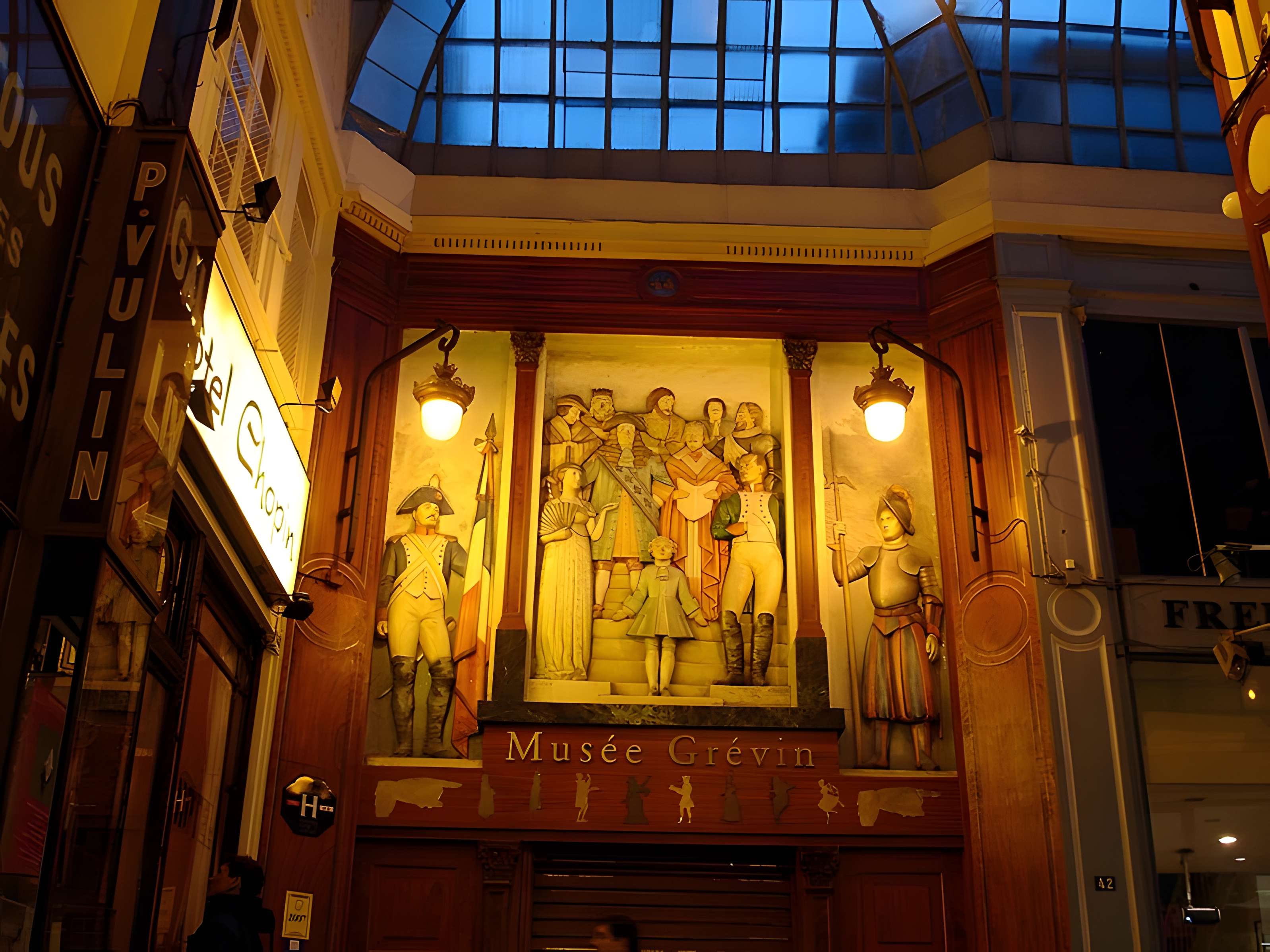Musée Grévin (voir aussi : passage Jouffroy)