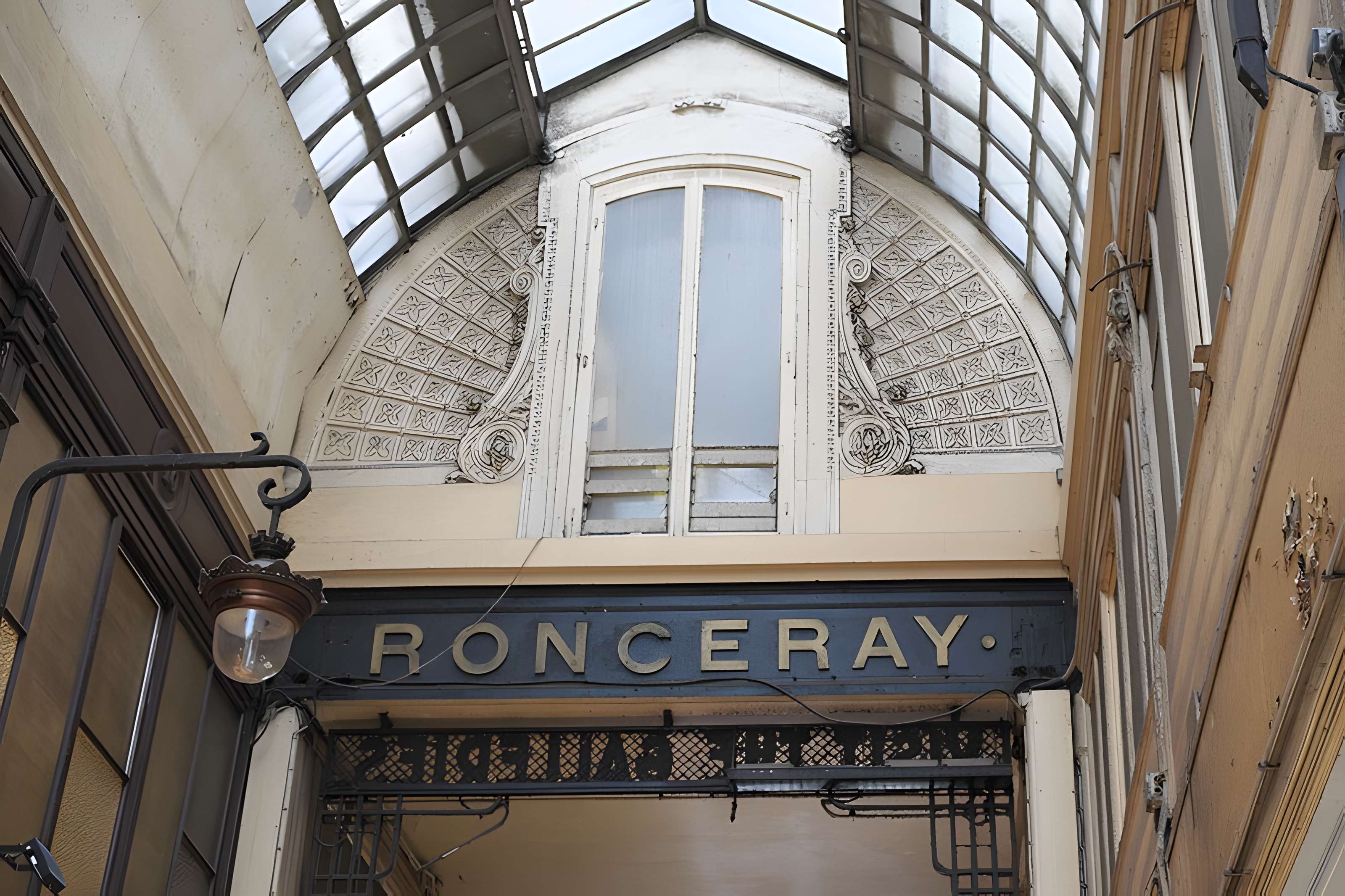 Musée Grévin (voir aussi : passage Jouffroy)