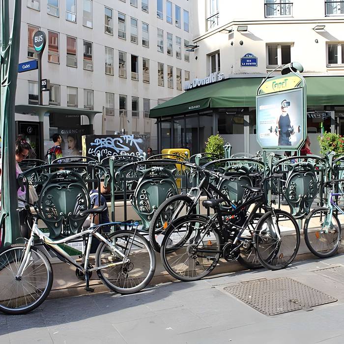 Photo de Métropolitain, station Cadet