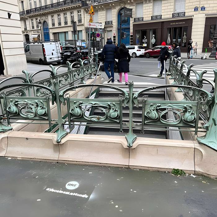 Photo de Métropolitain, station Cadet