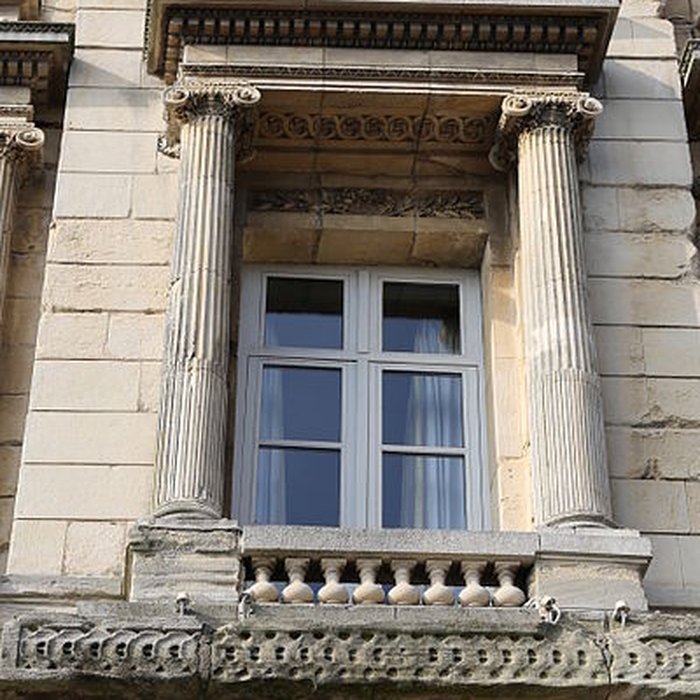 Photo de Immeuble ancienne maison de lArmateur, actuellement Musée de lArmement naval