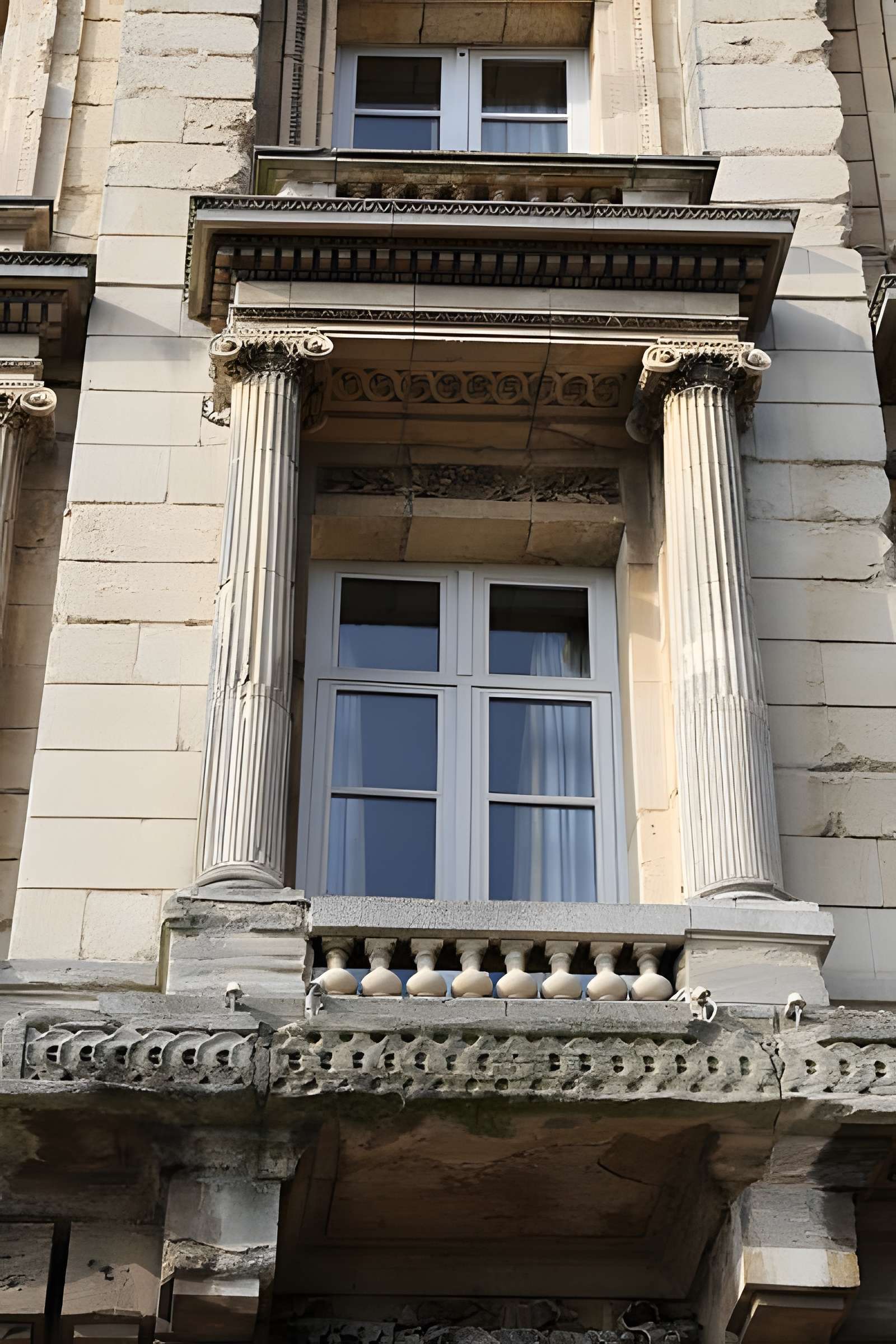 Immeuble (ancienne maison de l'Armateur, actuellement Musée de l'Armement naval)