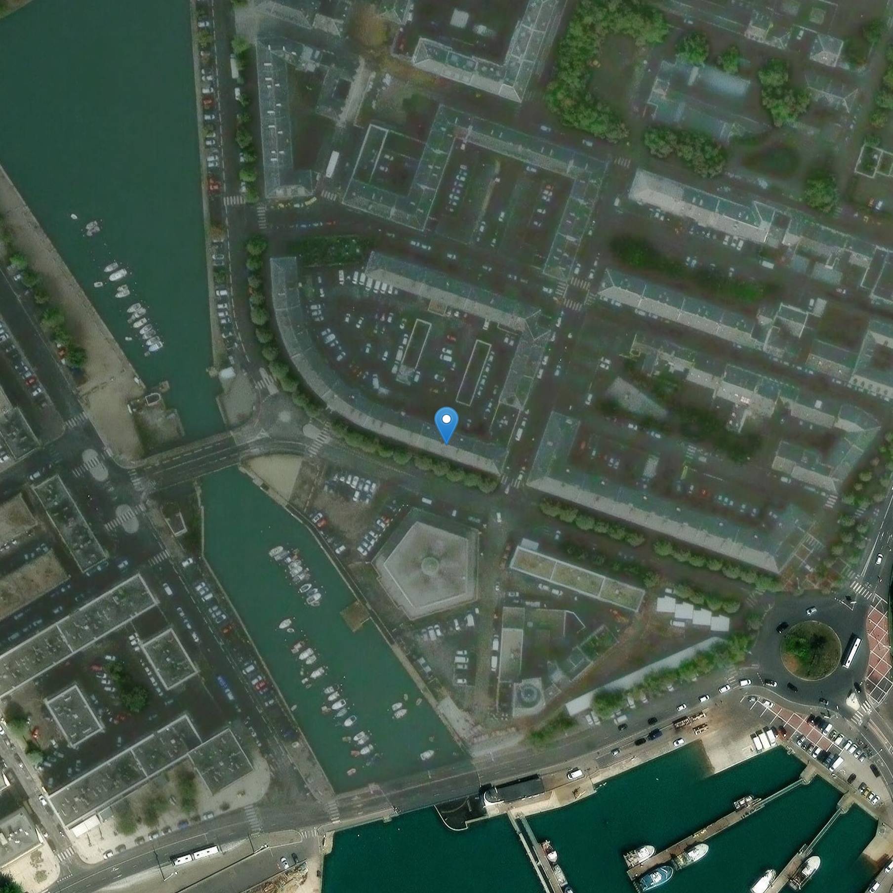 Photo de 建物(Saint-Louis Infirmary)