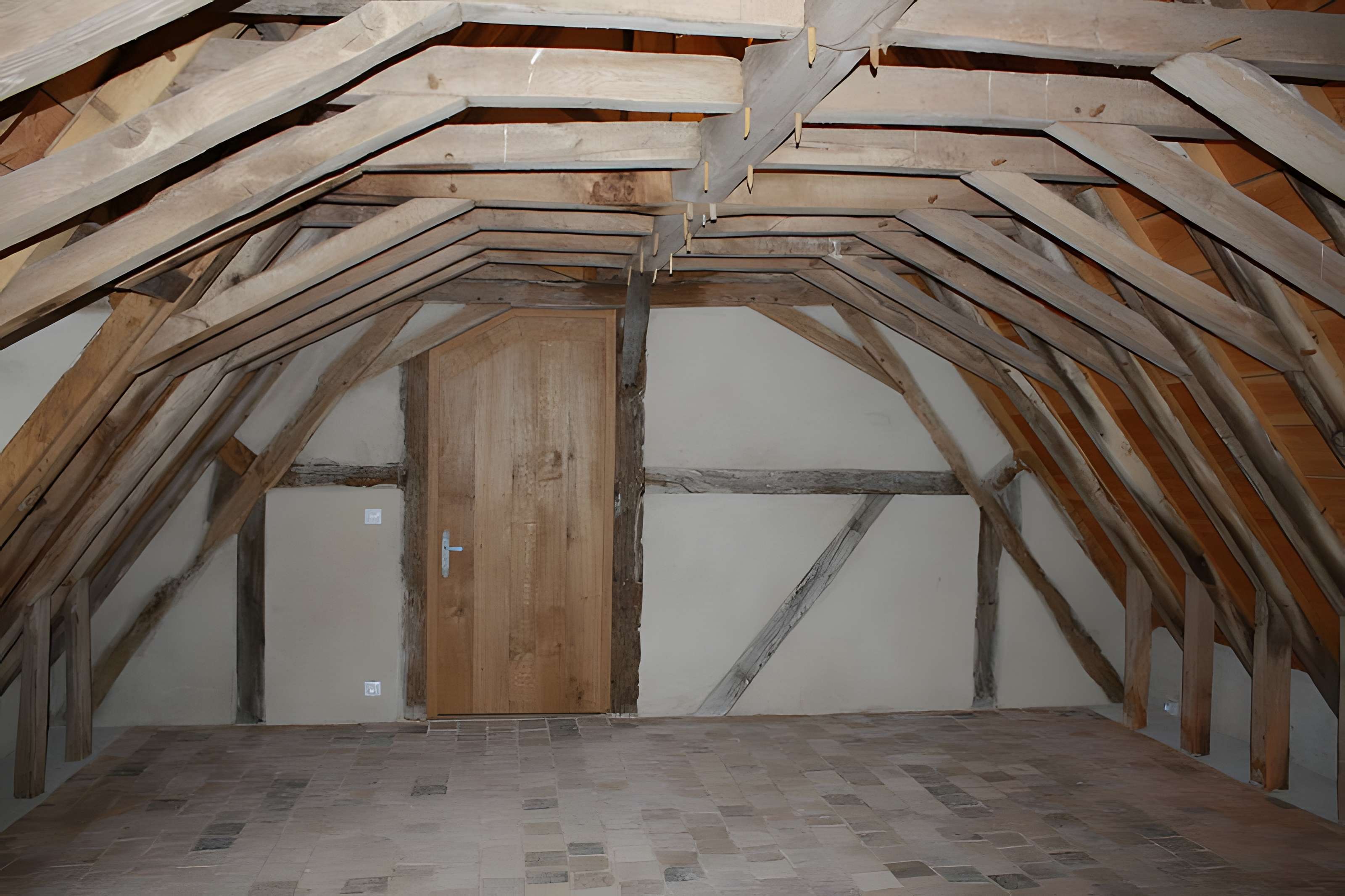 Maison de Neuglize à Bessay-sur-Allier