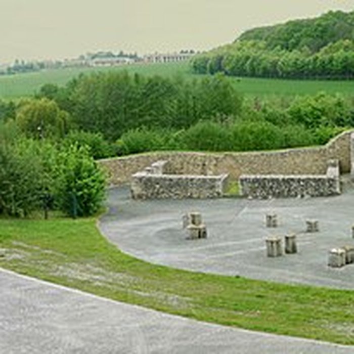 Photo de Ancienne enceinte féodale