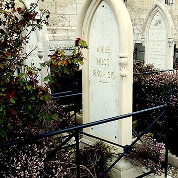 Sépultures de la famille Vacquerie - Hugo situées dans le cimetière