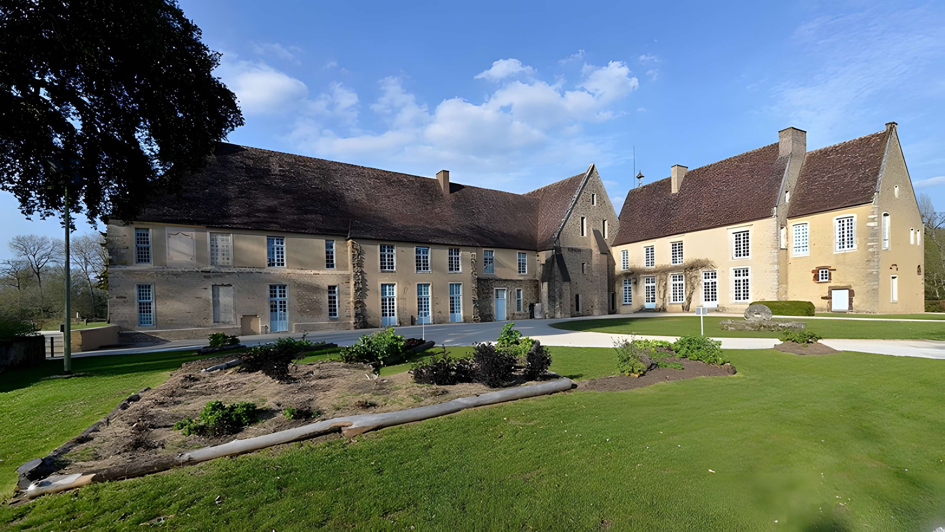 Ancienne abbaye de l'Epau