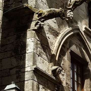 Maison des Loups à Caylus