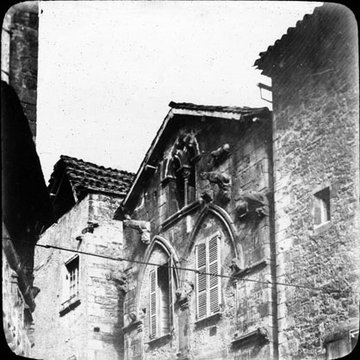 Maison des Loups à Caylus