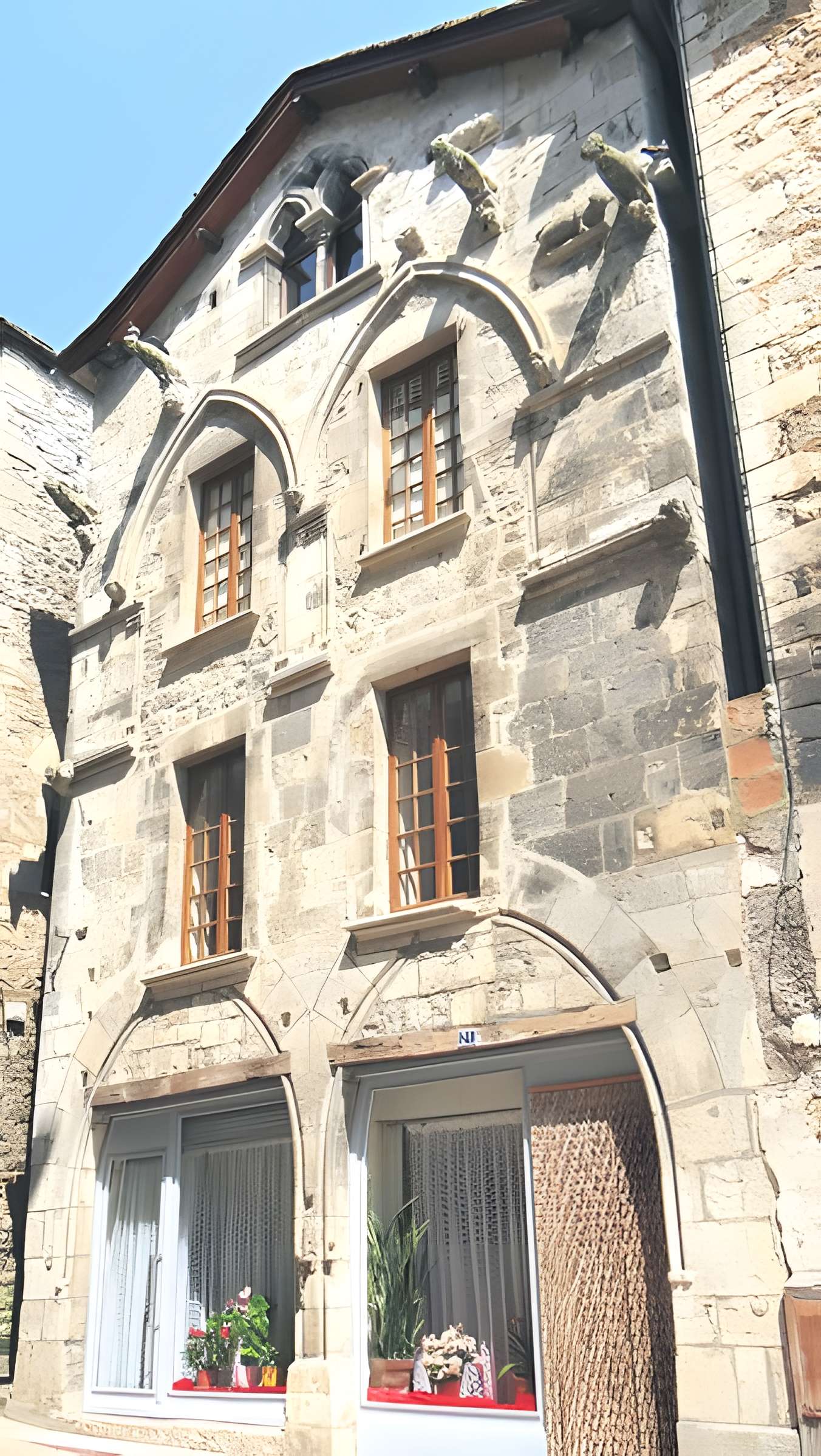 Maison des Loups à Caylus 