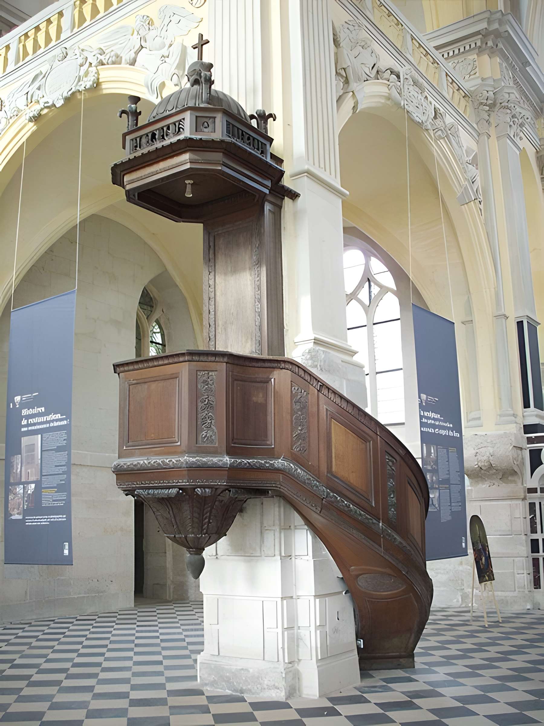 Lycée Corneille, ancien collège des jésuites