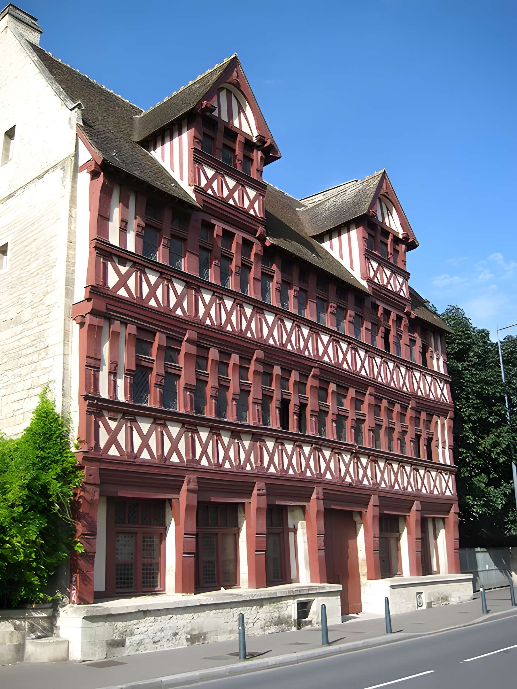 Maison des Quatrans à Caen 