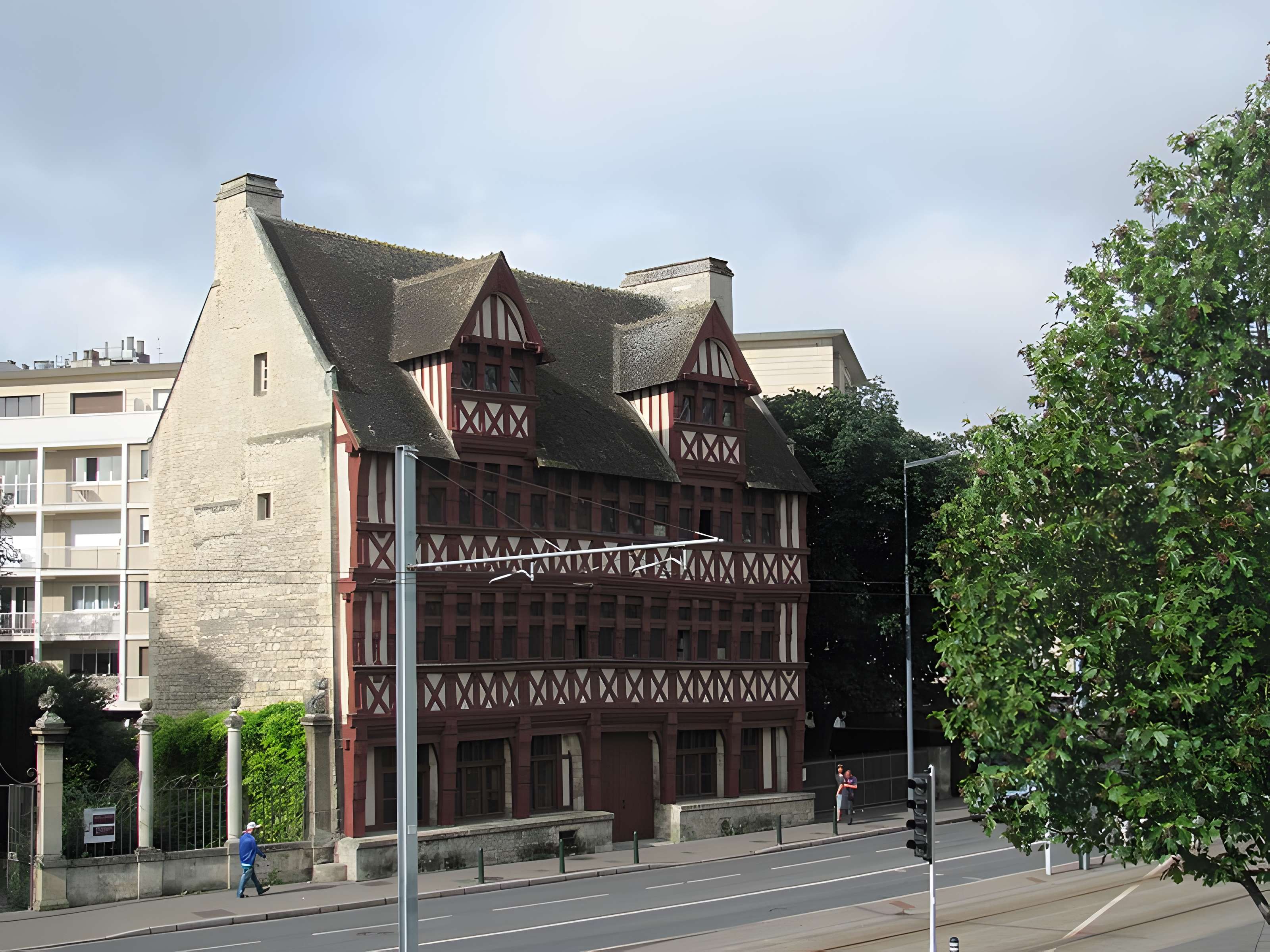 Maison des Quatrans à Caen