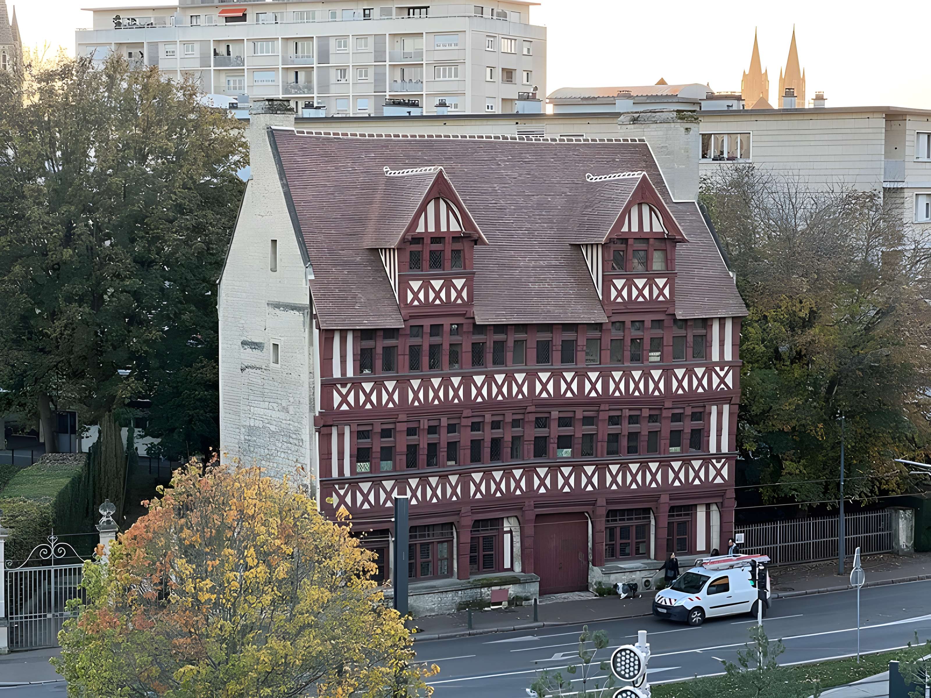 Maison des Quatrans à Caen