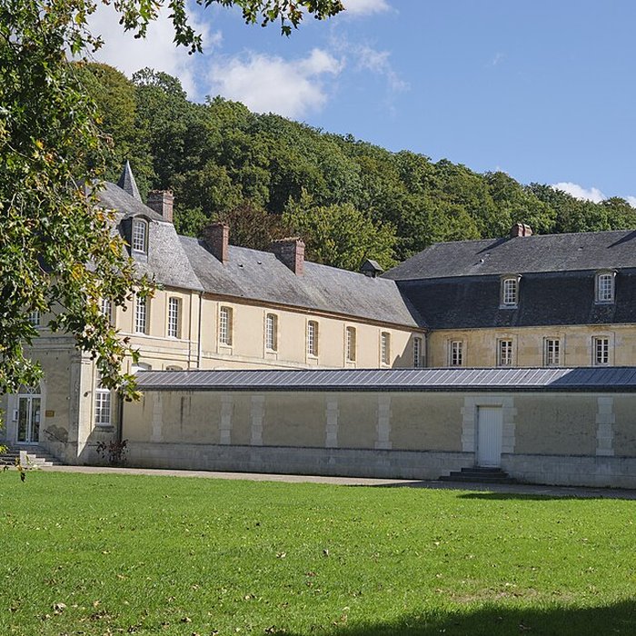 Photo de Ancienne abbaye également sur commune de Thérouldeville