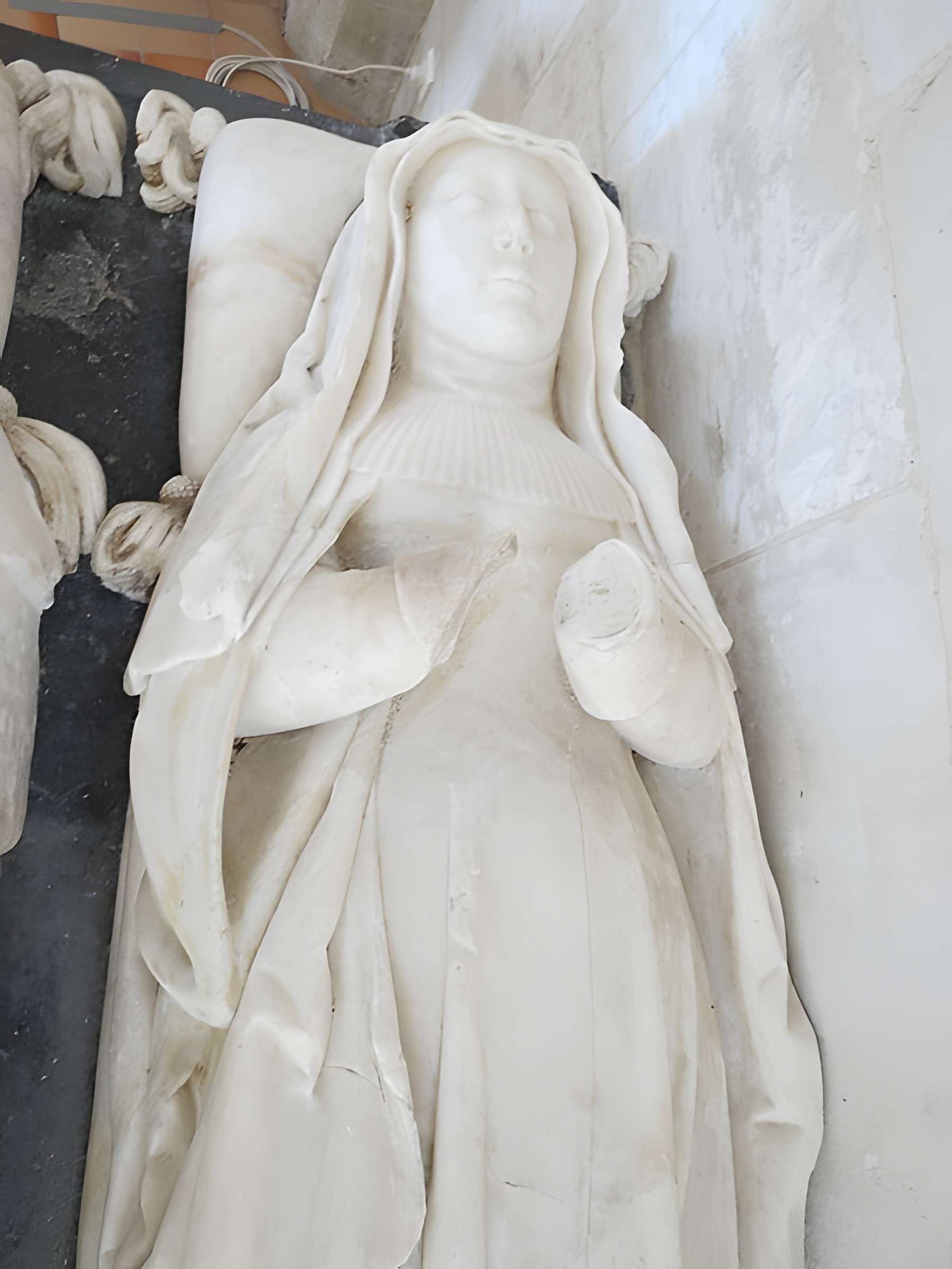 Ancienne abbaye (également sur commune de Thérouldeville)