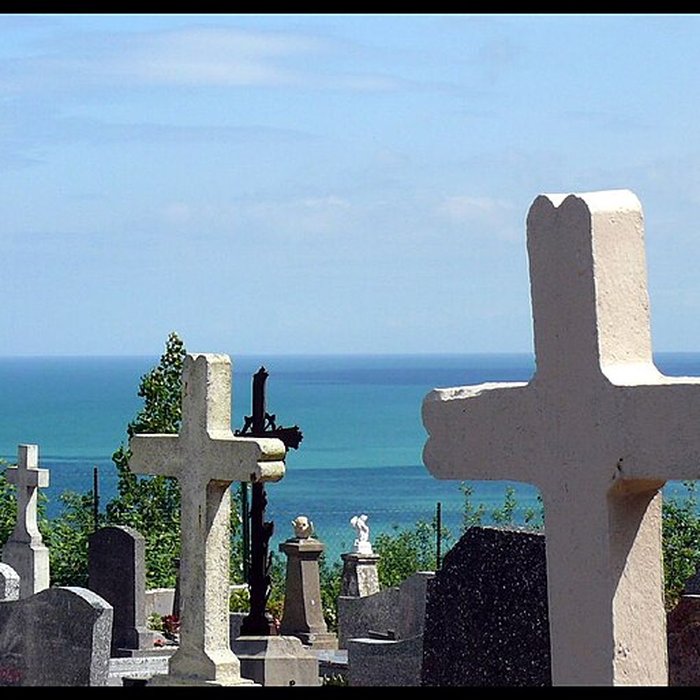 Photo de Eglise et son cimetière