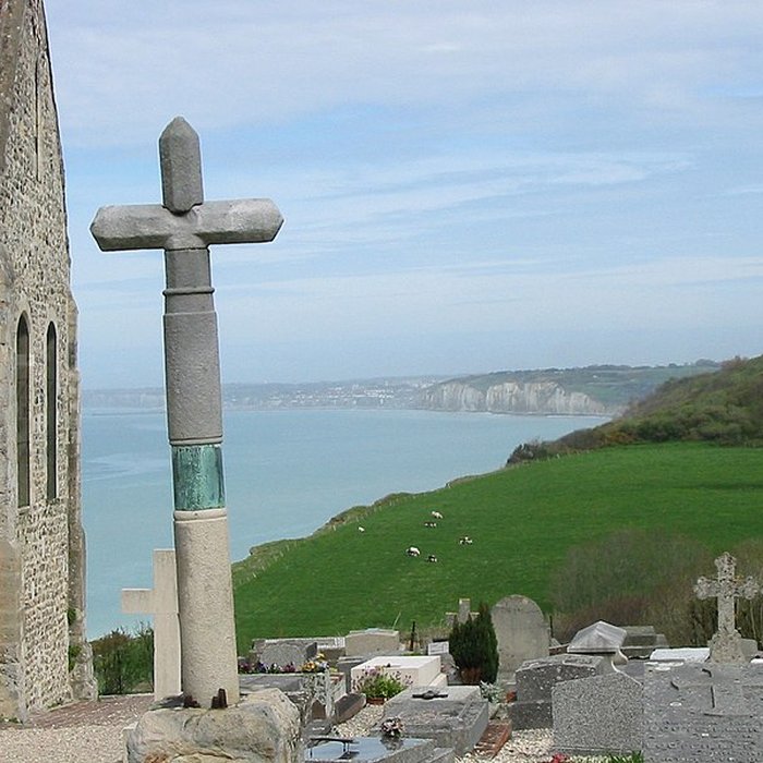 Photo de Eglise et son cimetière