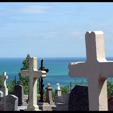 Eglise et son cimetière