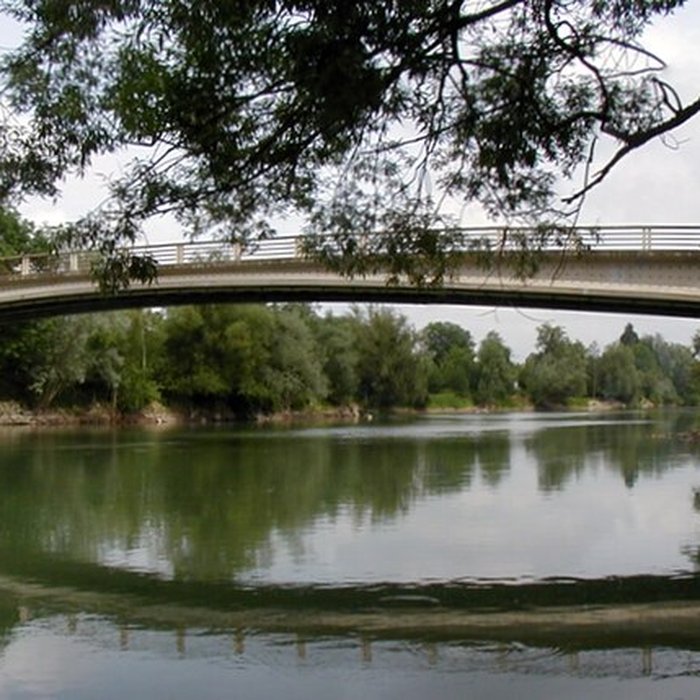 Photo de Pont sur la Marne également sur commune dIsles-lès-Villenoy