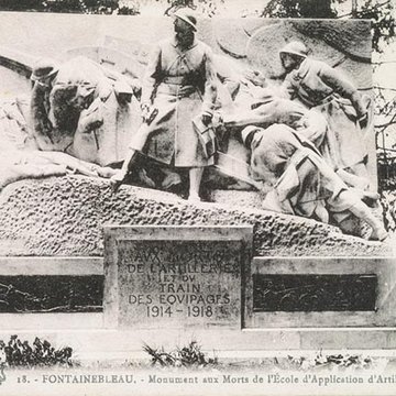 Ancien chenil royal, actuellement école dapplication dartillerie