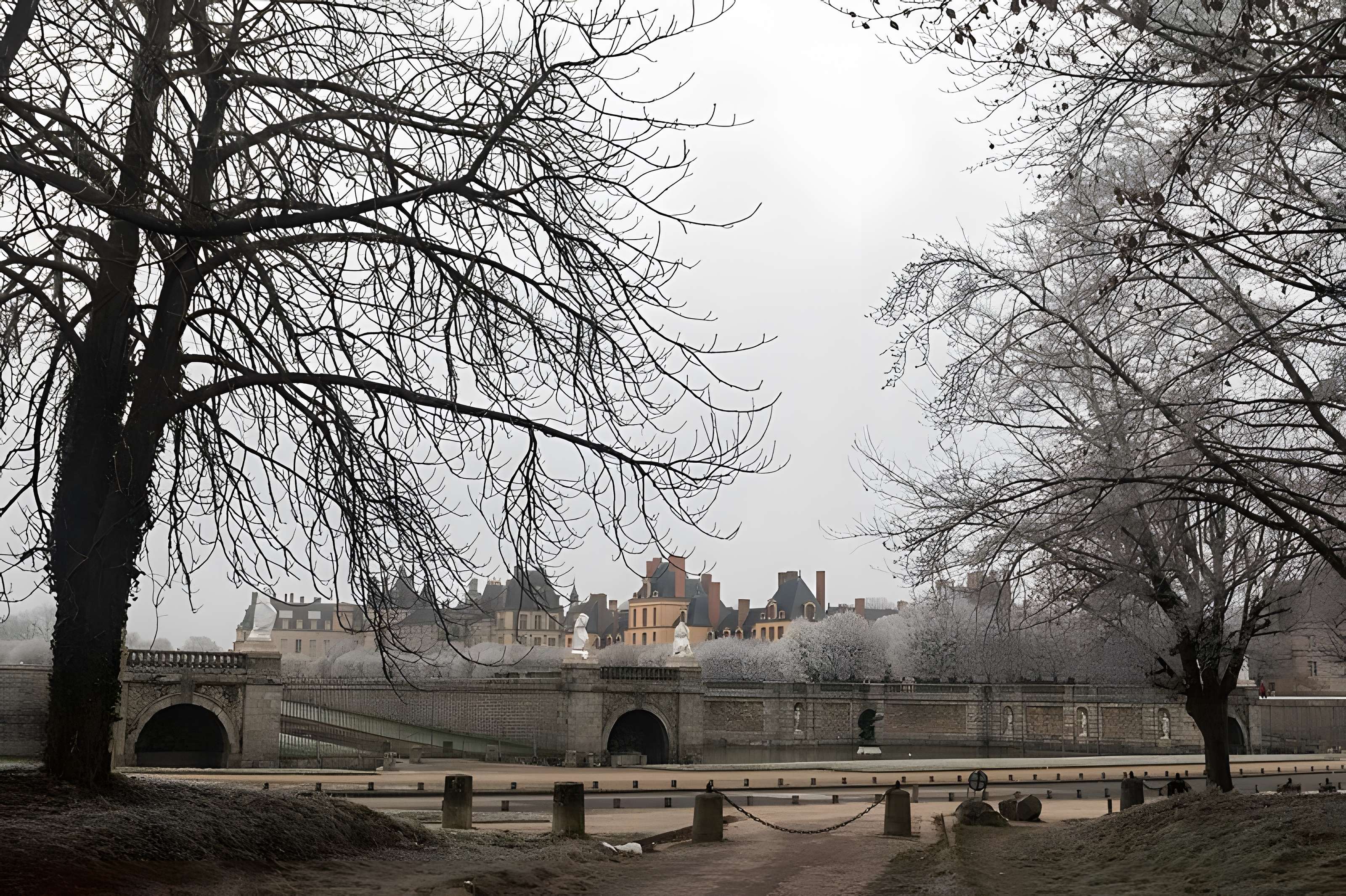 Ancien chenil royal, actuellement école d'application d'artillerie