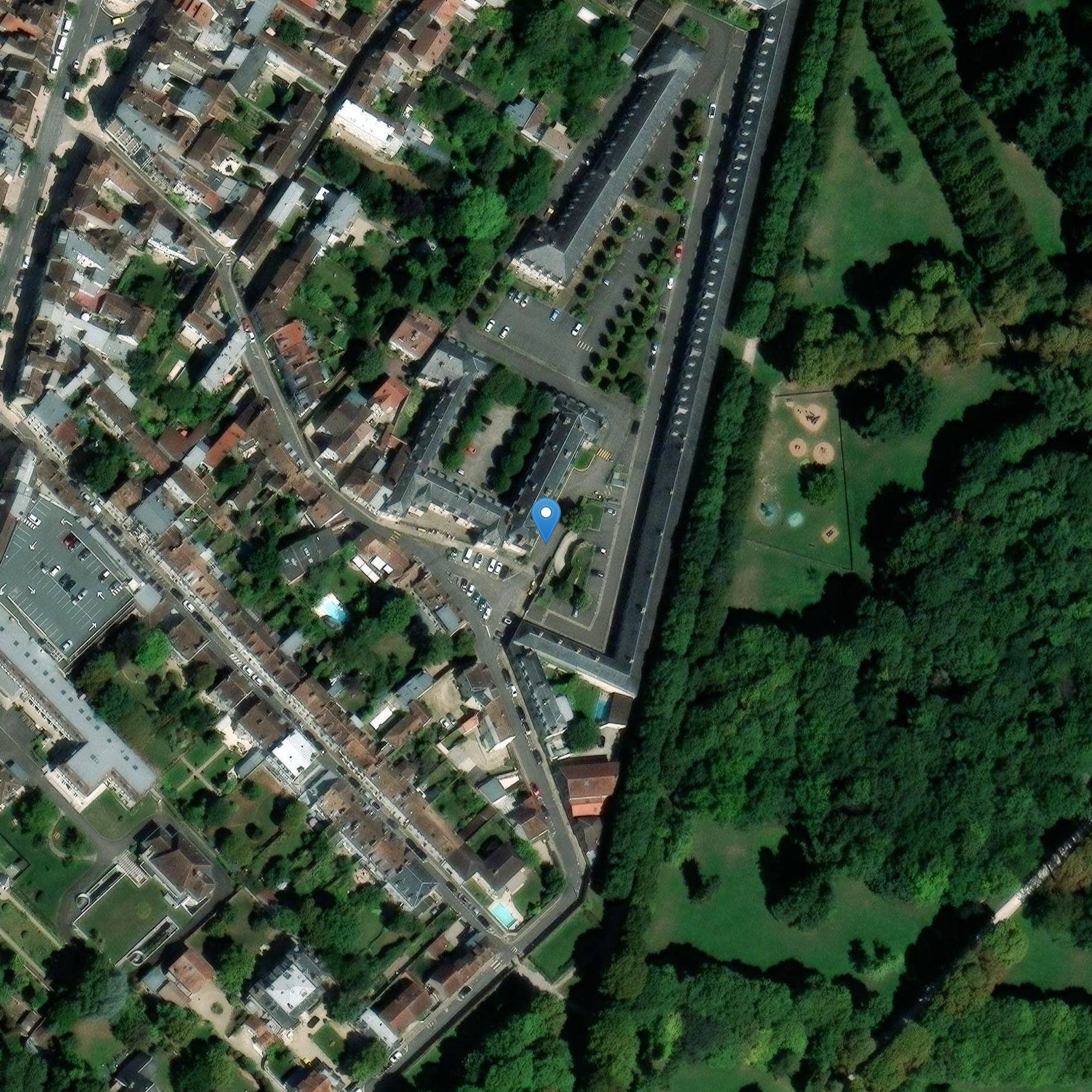 Photo de Quartier Raoult (anciennes petites écuries du Roi)