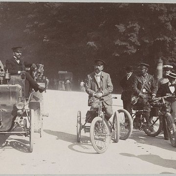 Quatre bornes indicatrices