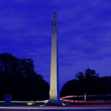 Quatre bornes indicatrices