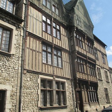 Maisons néogothiques