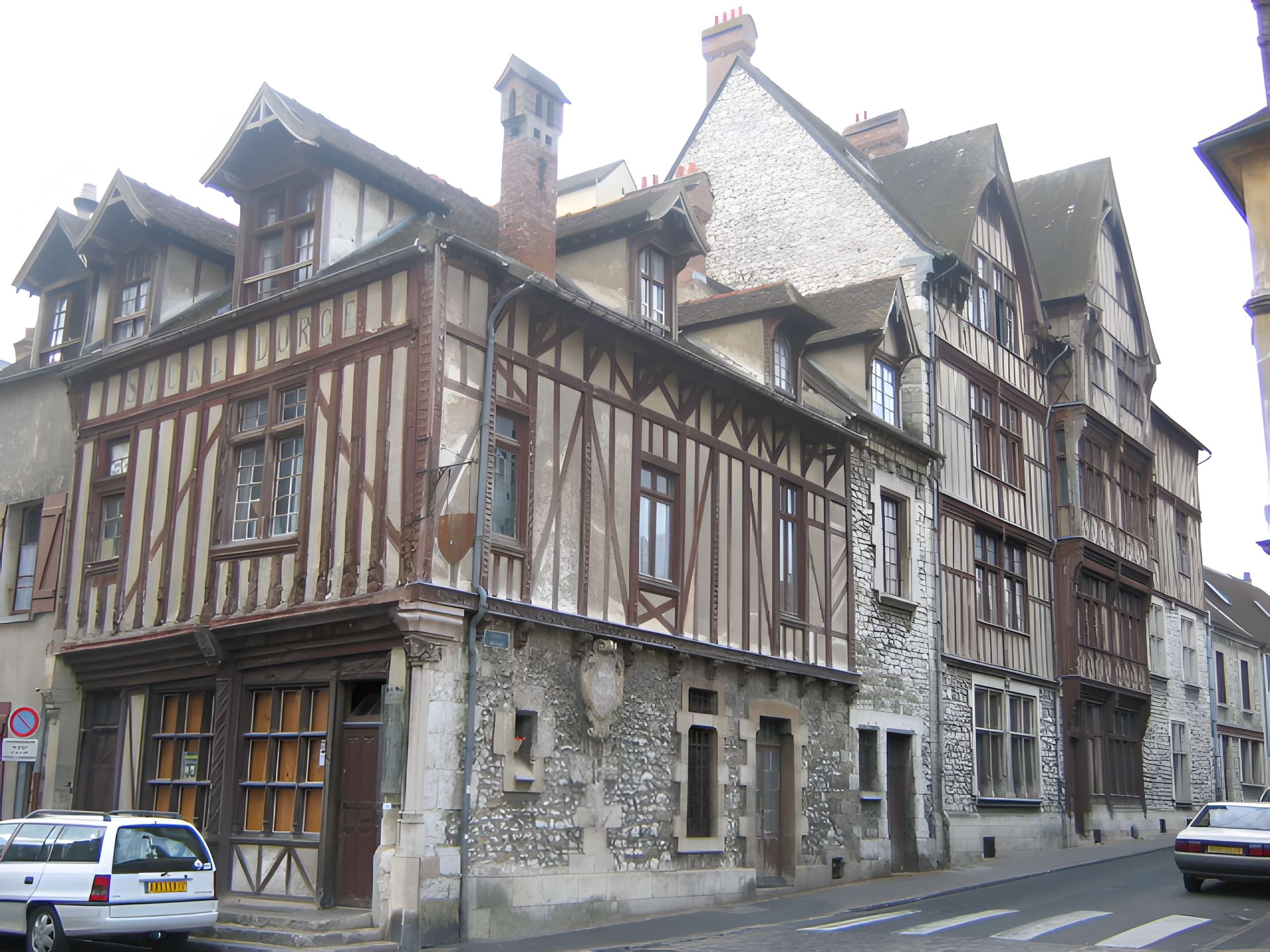 Maisons néogothiques