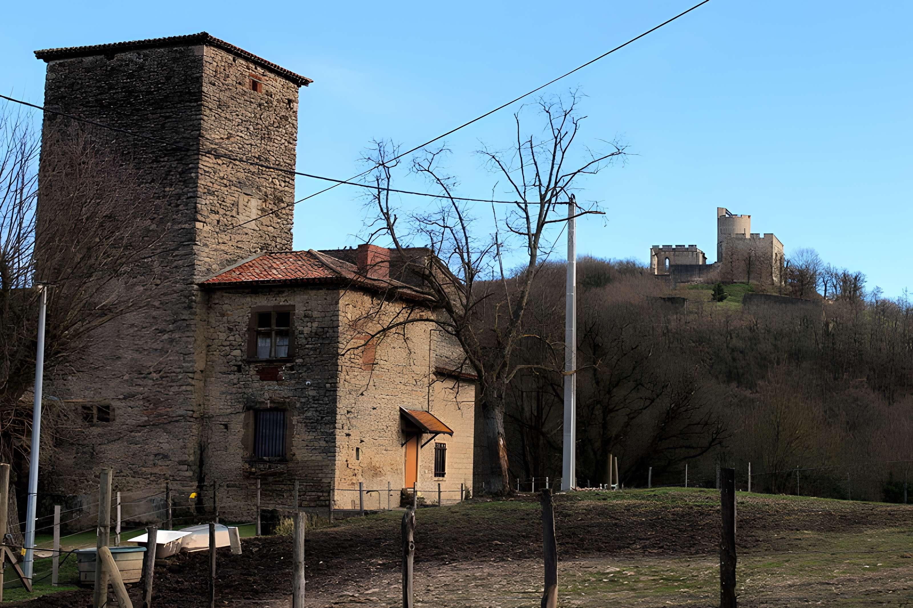 Maison forte des Allinges à Saint-Quentin-Fallavier