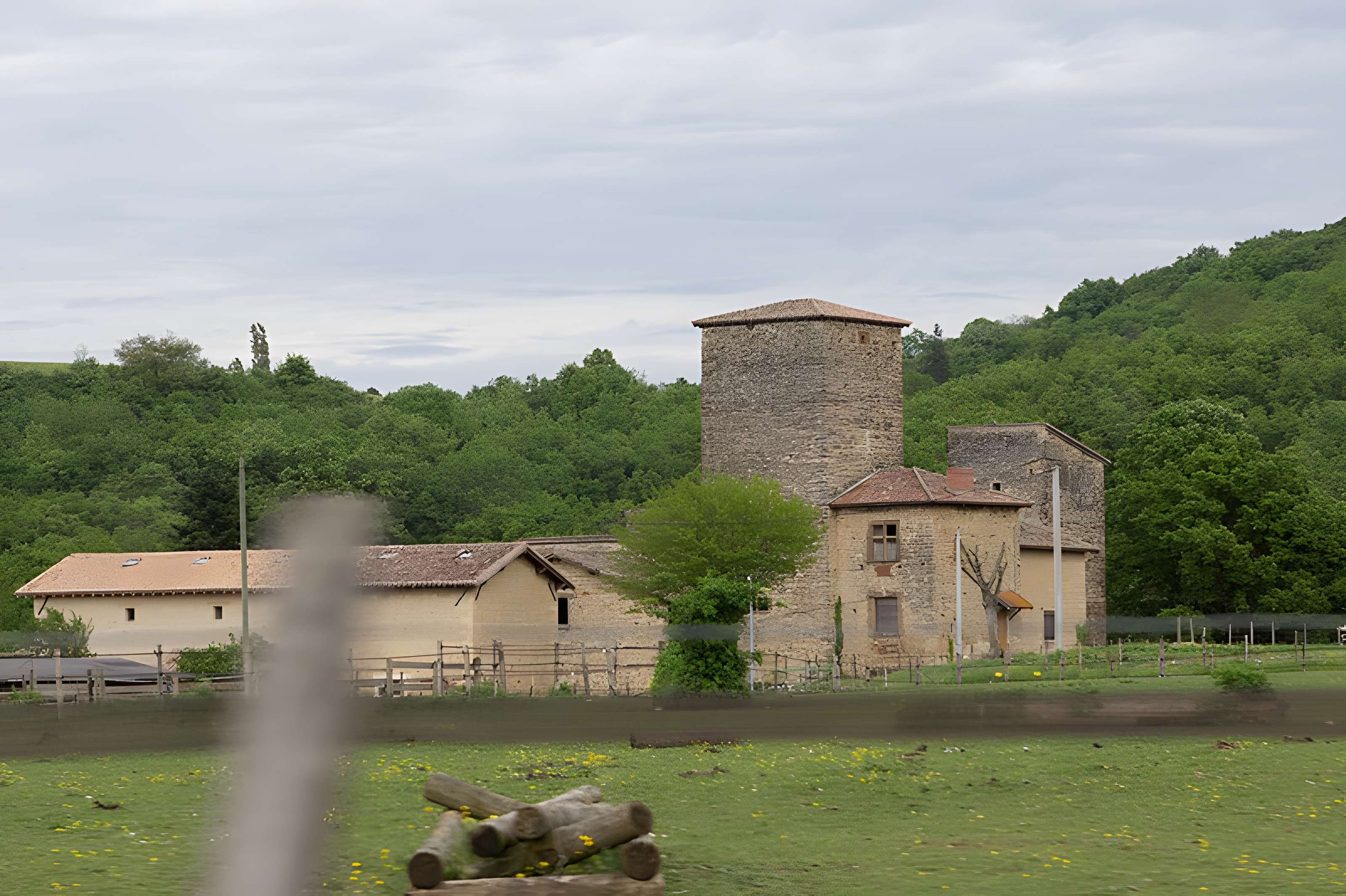 Maison forte des Allinges à Saint-Quentin-Fallavier