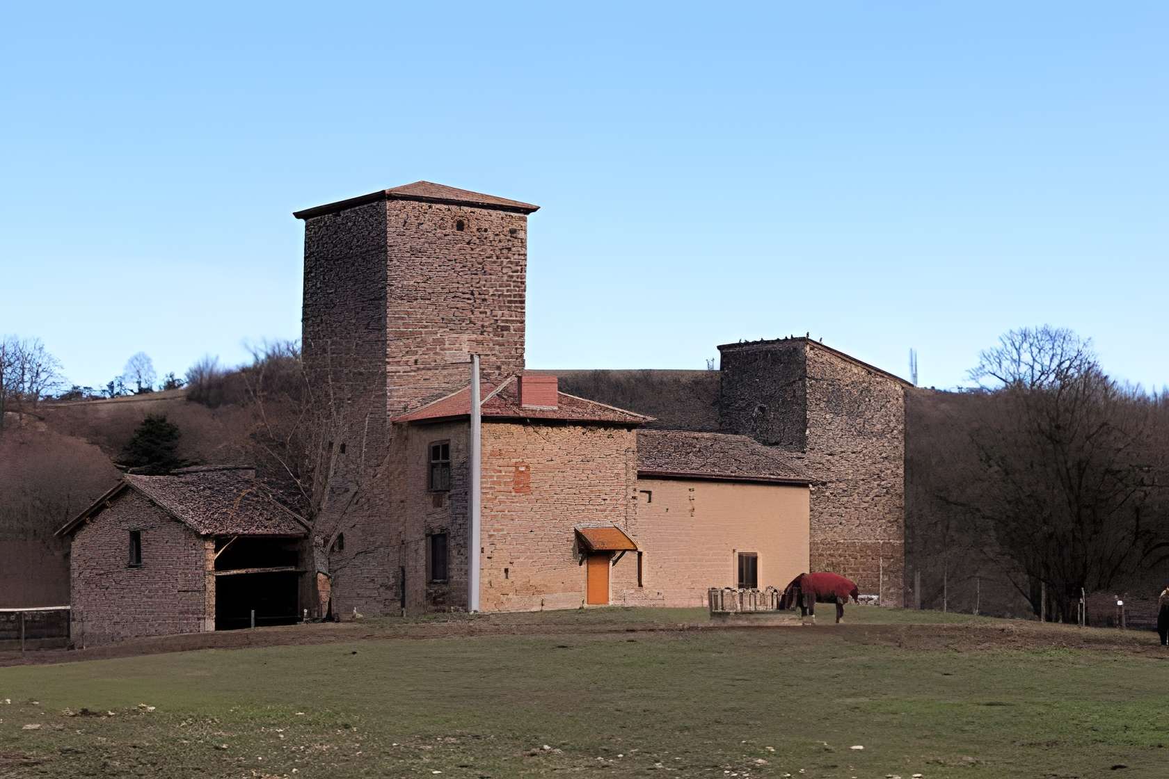 Maison forte des Allinges à Saint-Quentin-Fallavier 