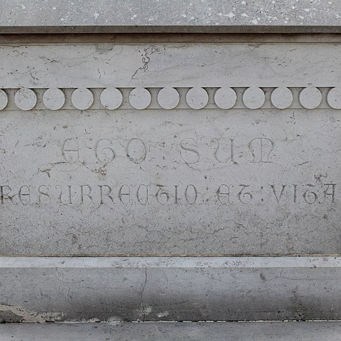 Photo de Grande croix de la tombe de Mandon