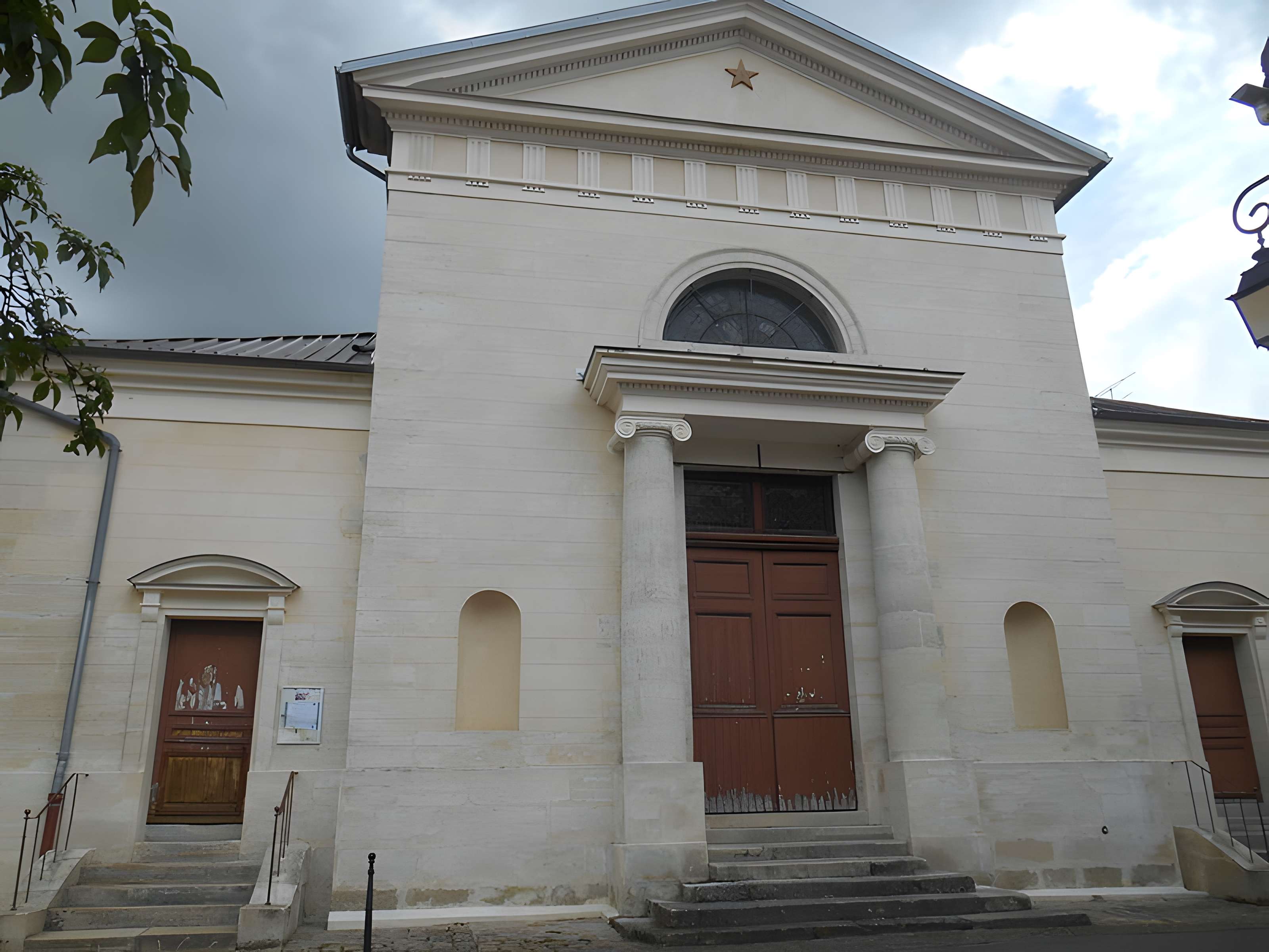 Eglise paroissiale Sainte-Geneviève