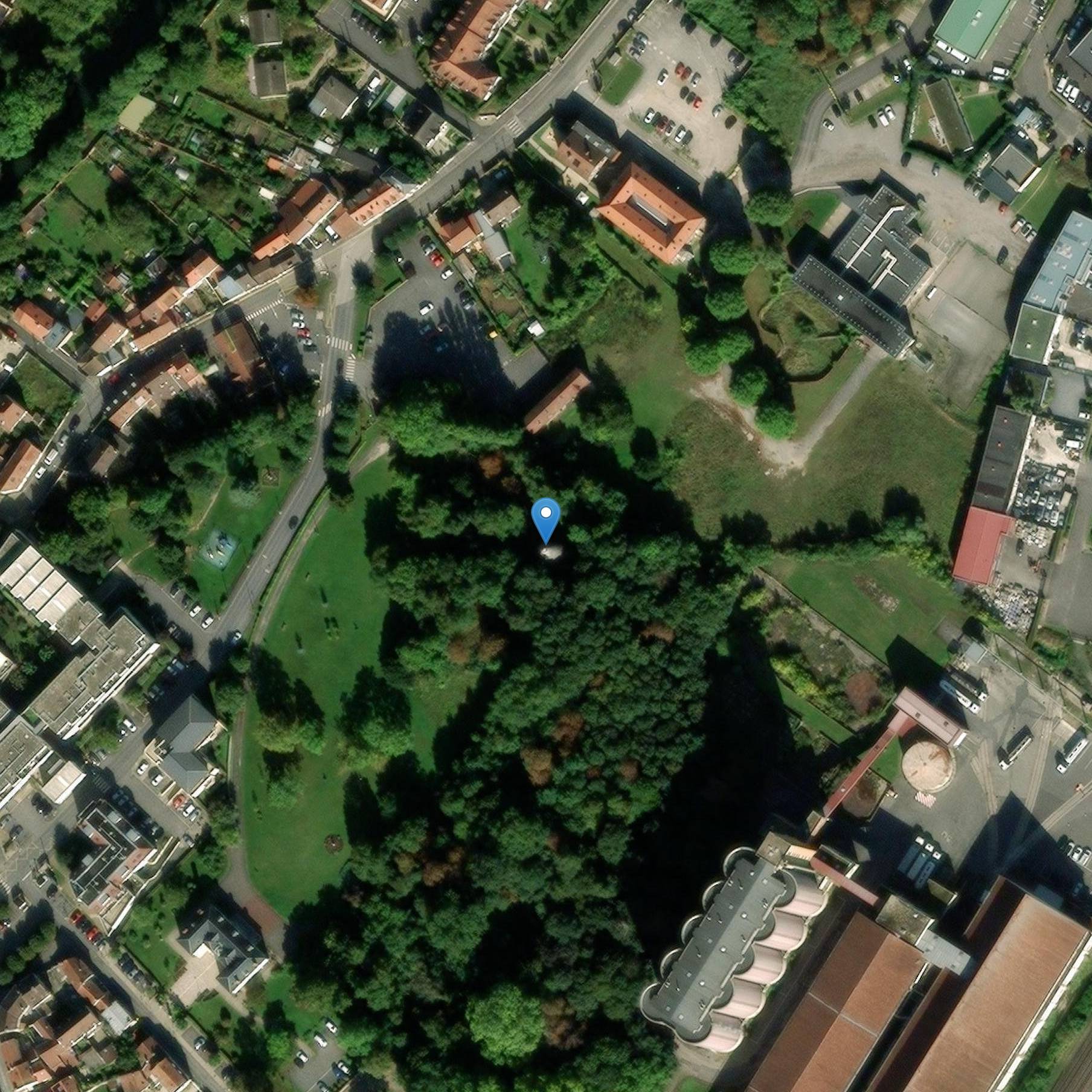 Photo de 锥形防空掩体