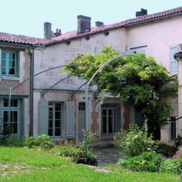 Photo de Maison natale de François Mitterrand à Jarnac