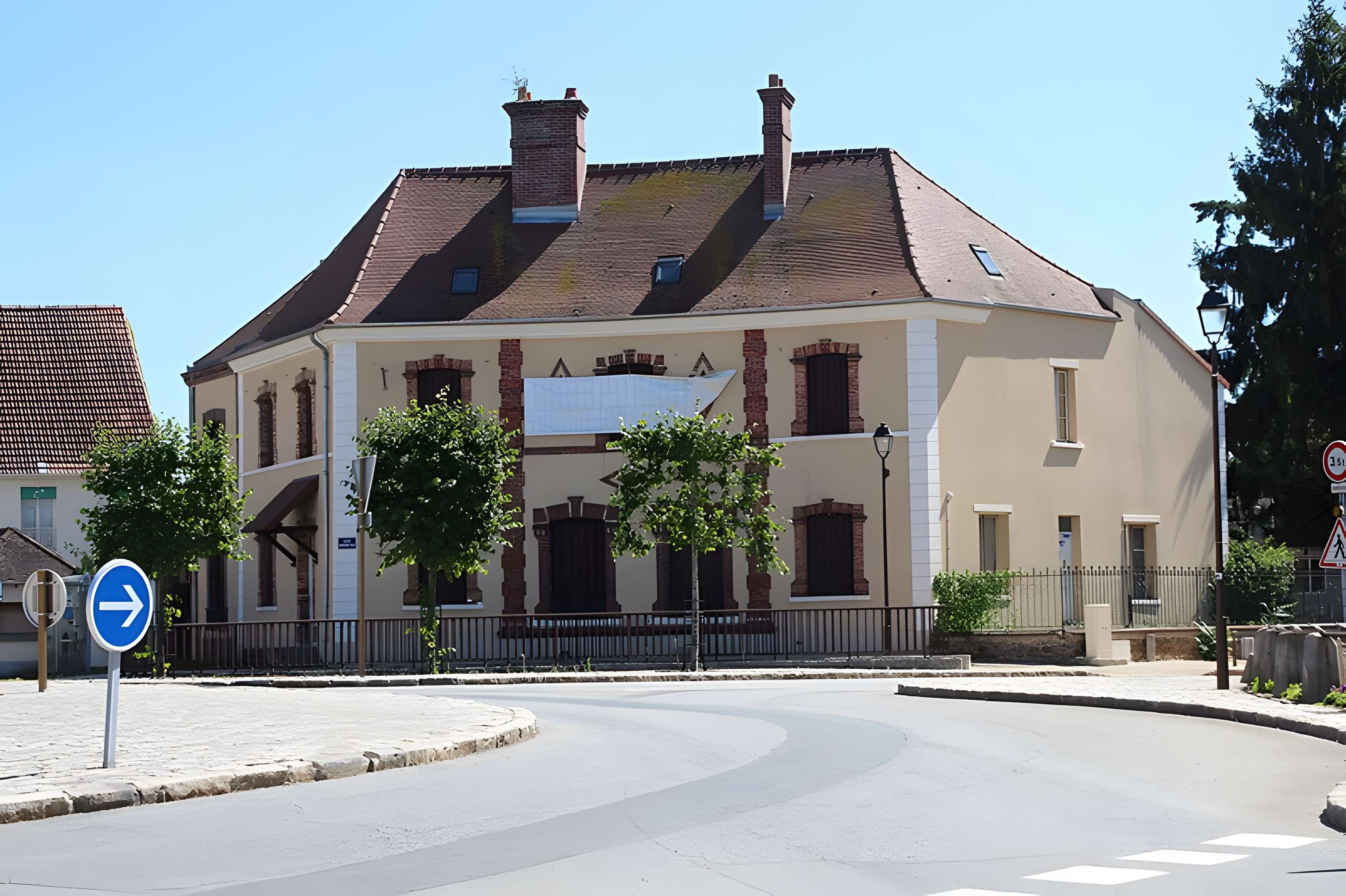 Place Foch, anciennement dite Place Ronde